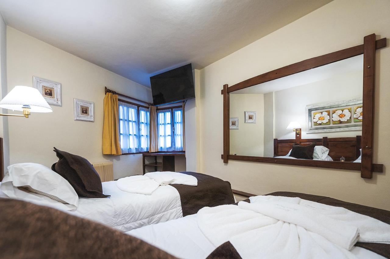 Del Viejo Esquiador Hotel San Martín de los Andes Buitenkant foto