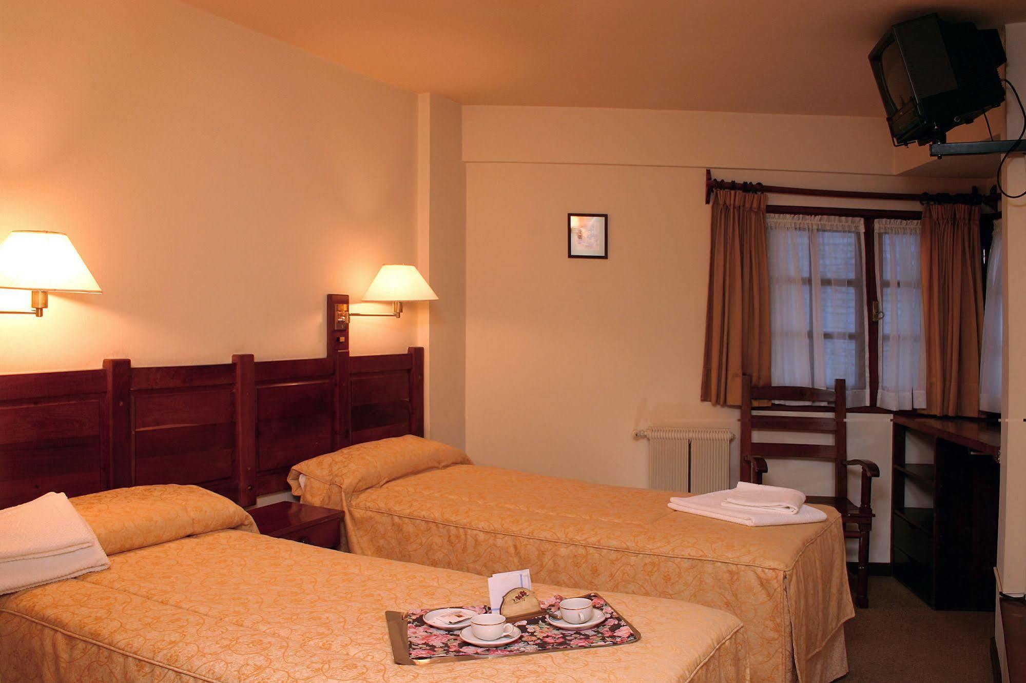 Del Viejo Esquiador Hotel San Martín de los Andes Buitenkant foto